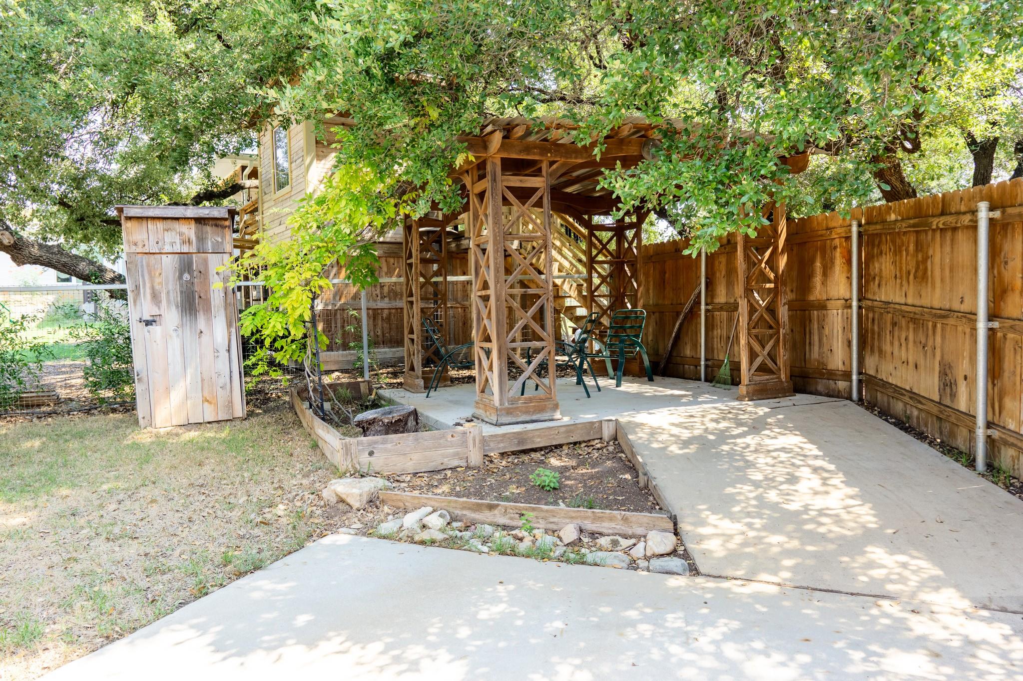 5705 Thunderbird St Property Photo 32