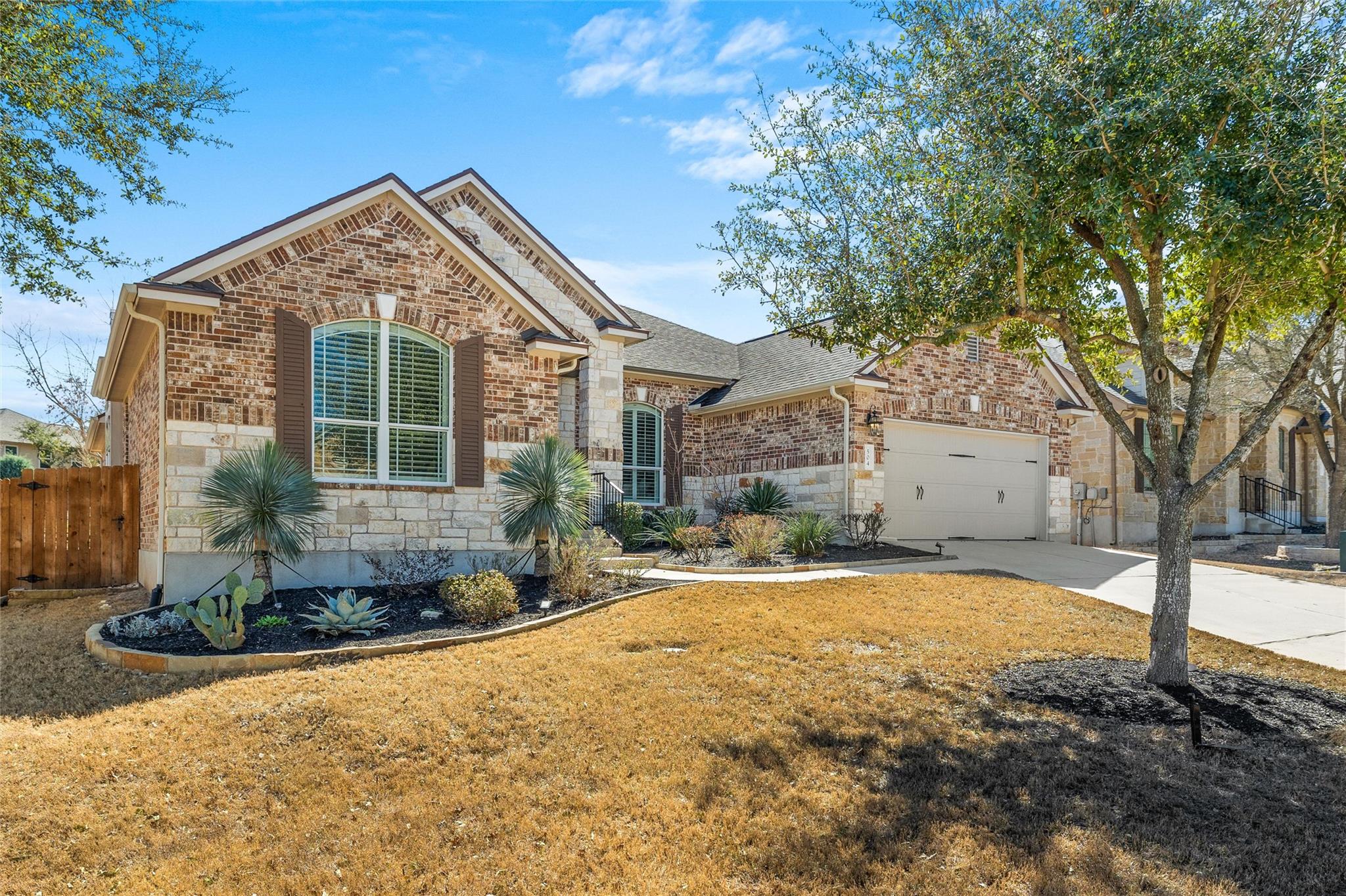 504 Wild Rose Dr Property Photo 3