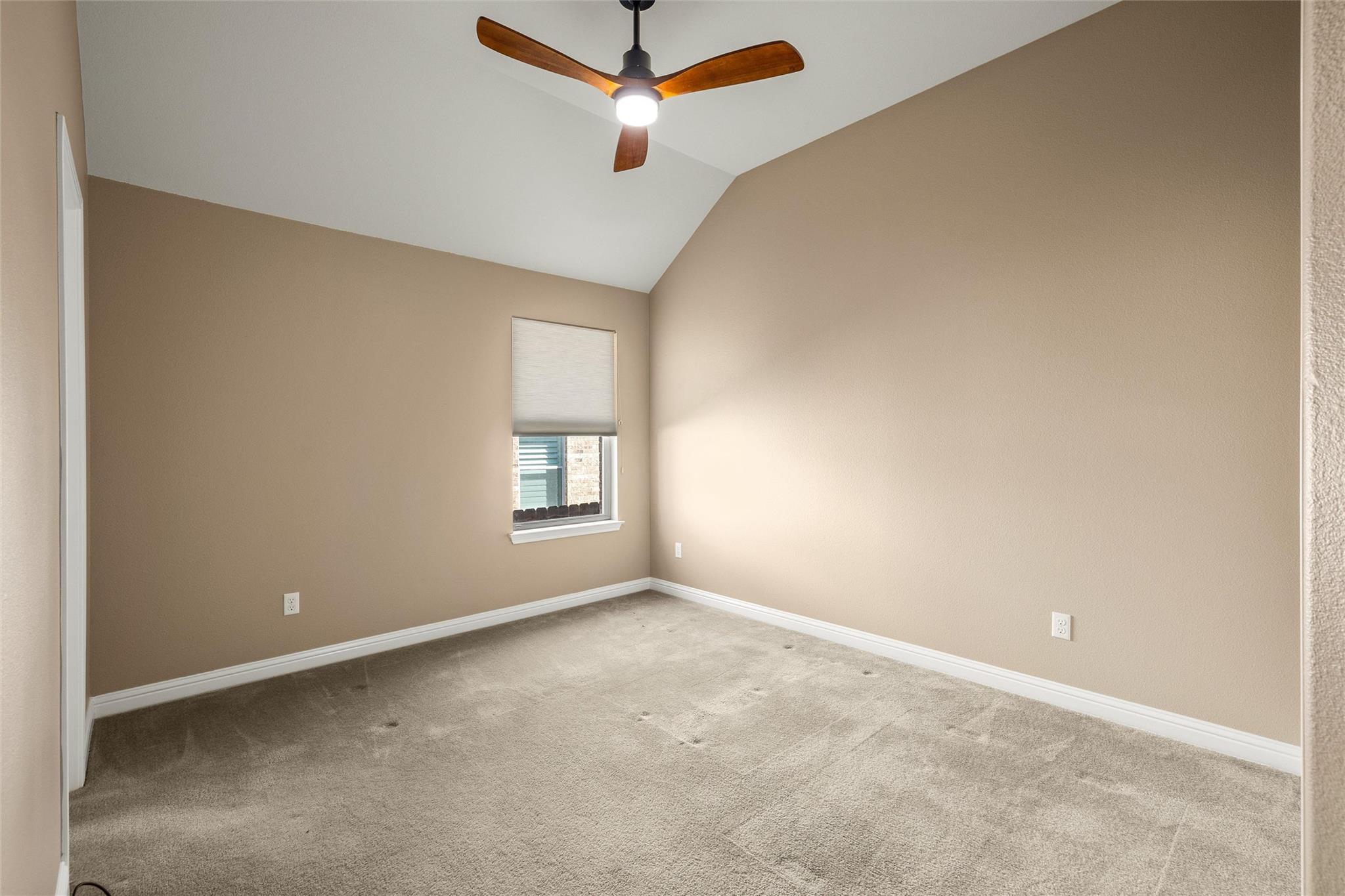 504 Wild Rose Dr Property Photo 30