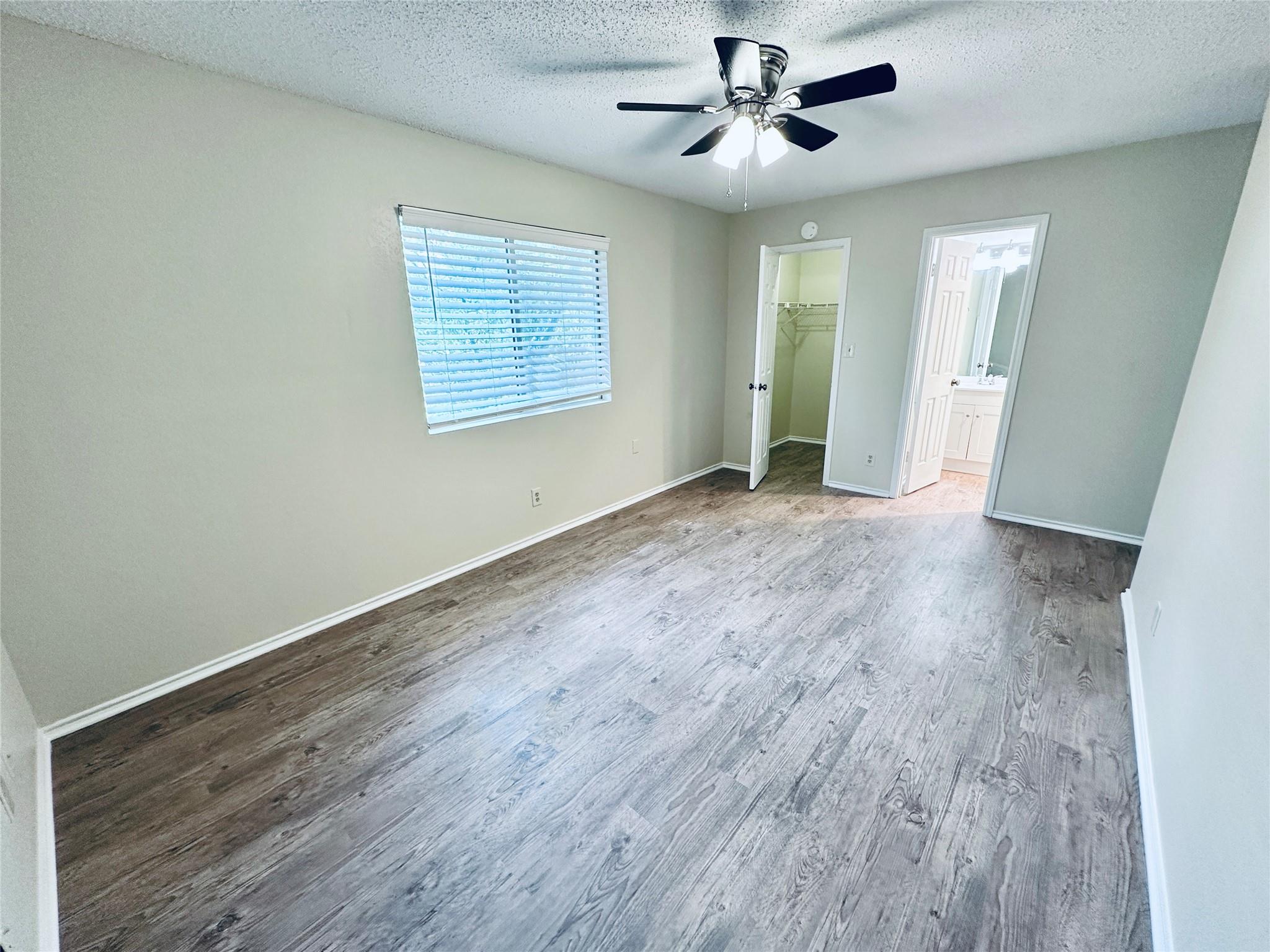 379 Fantail Loop #b Property Photo 27
