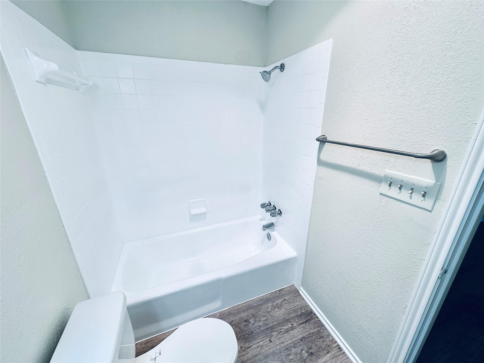 379 Fantail Loop #b Property Photo 33