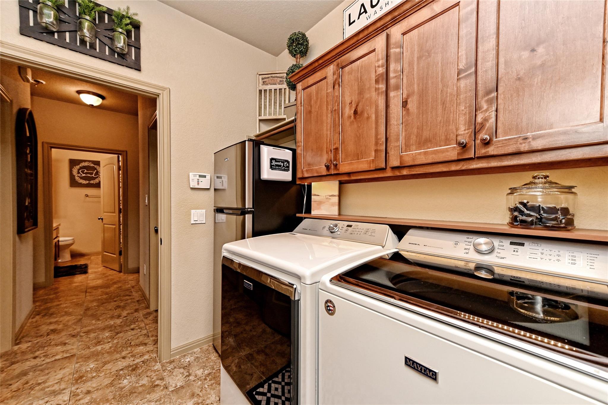 707 Hedgewood Dr Property Photo 30