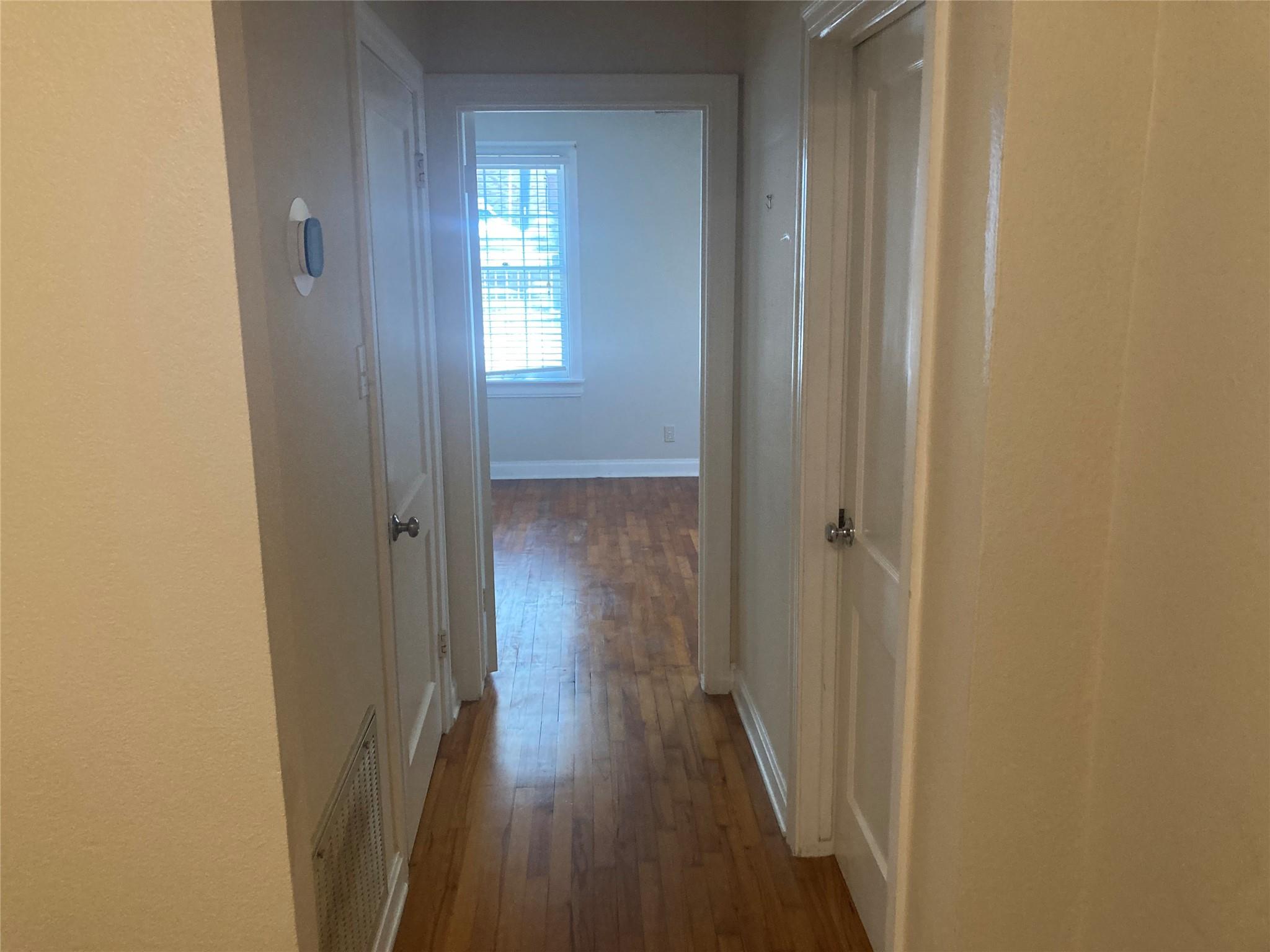 912 E 32nd St. St E #101 Property Photo 9