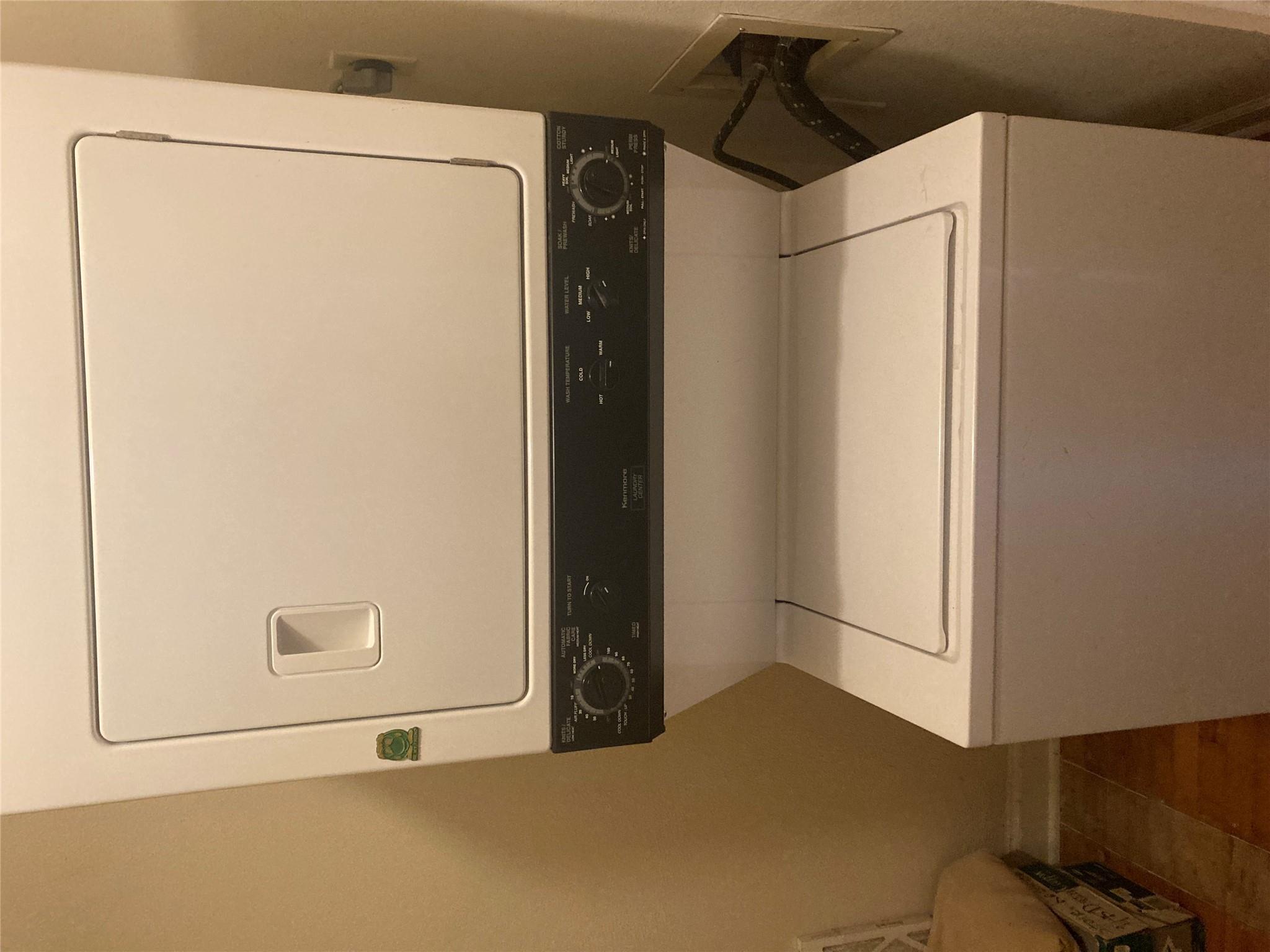 912 E 32nd St. St E #101 Property Photo 12