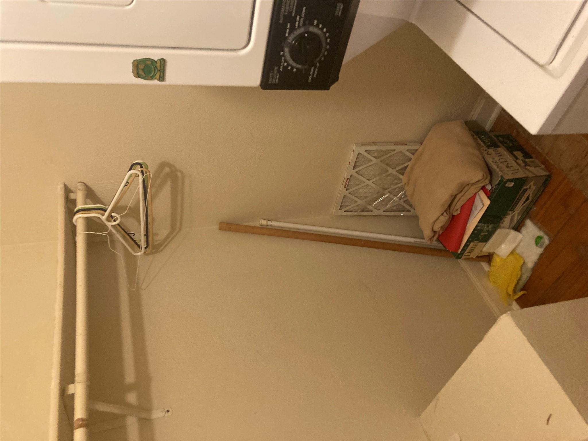 912 E 32nd St. St E #101 Property Photo 14