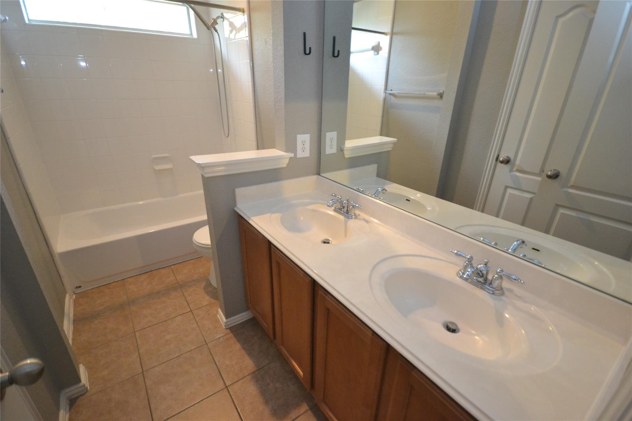 1705 Lions Den None Property Photo 27