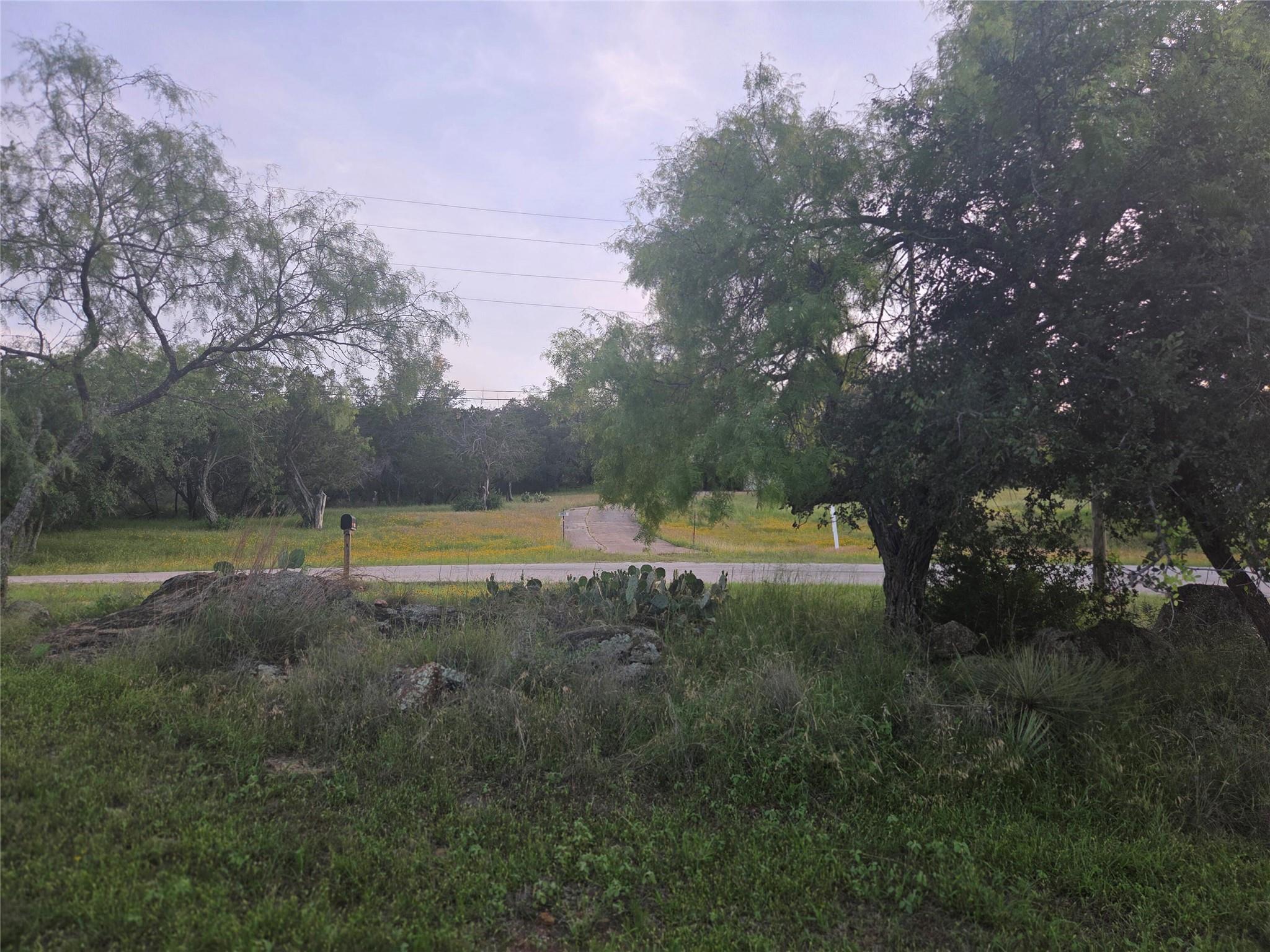 203 W Lakeshore Dr Property Photo 12