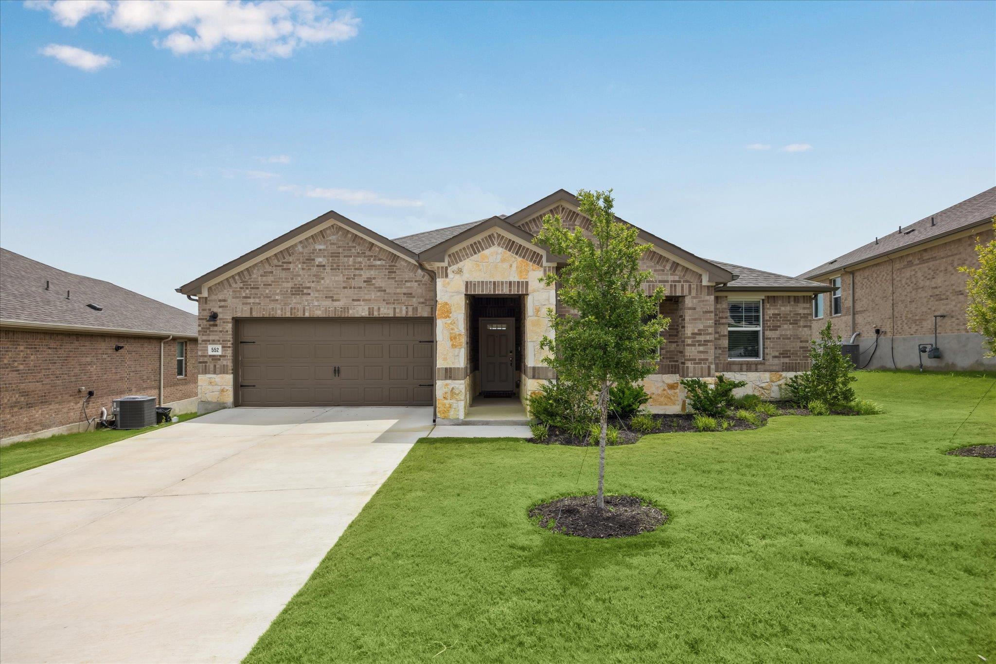 552 Sue Peaks Loop Property Photo 1
