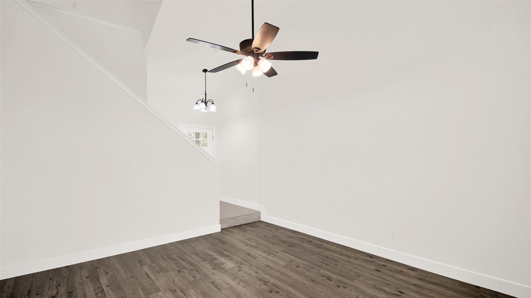 641 Fort Thomas Pl Property Photo 5