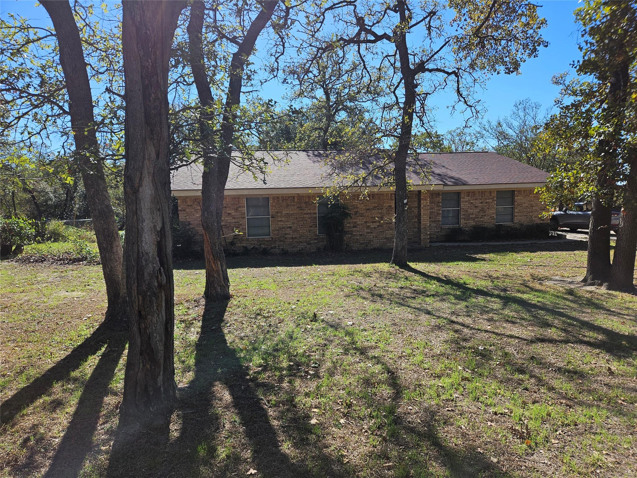 107 Sand Oak Dr Property Photo