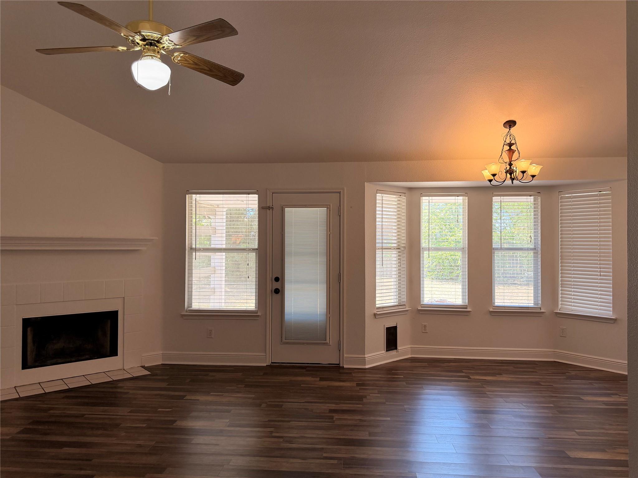 2202 Corbin Way Property Photo 2