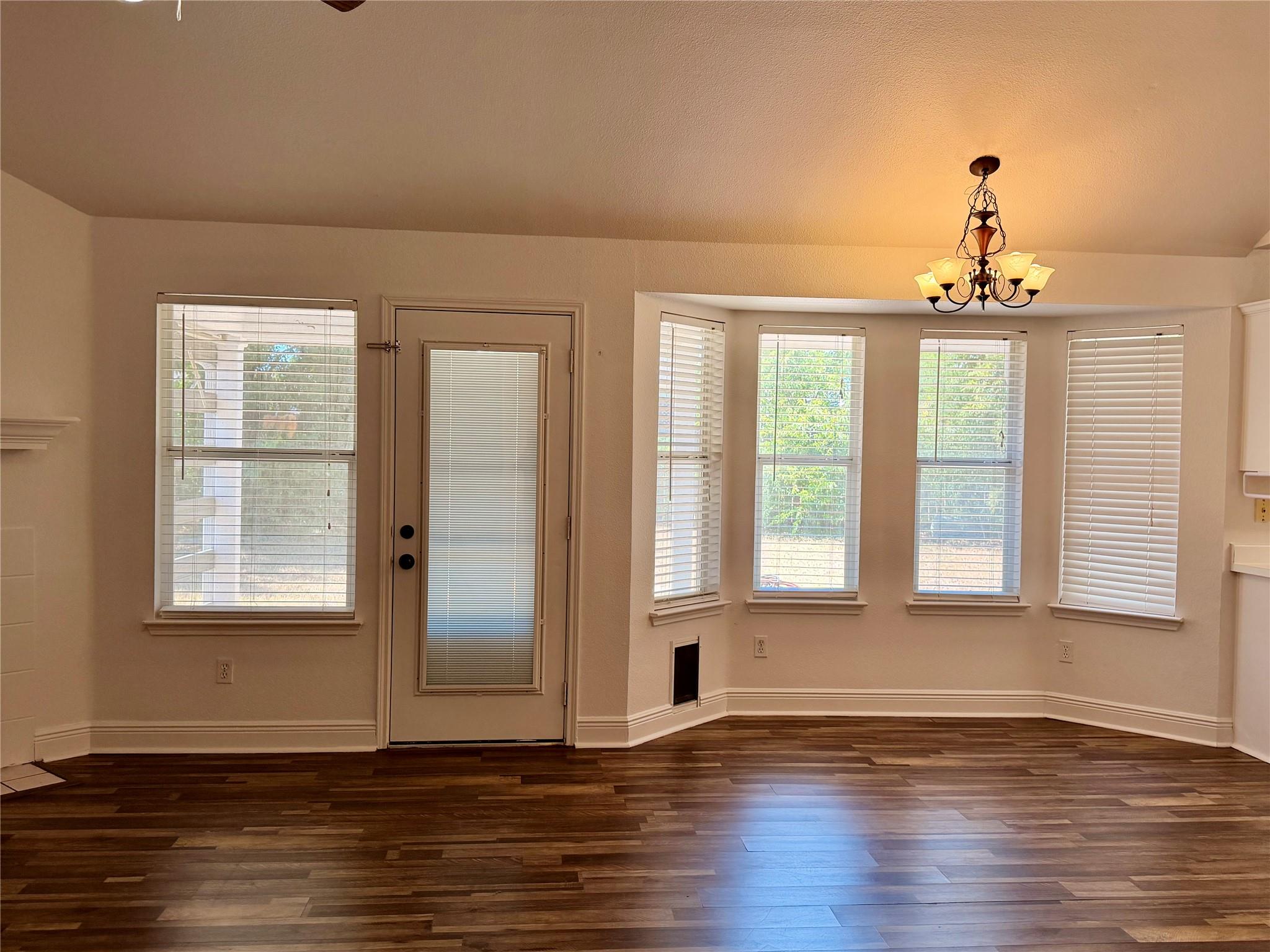 2202 Corbin Way Property Photo 3