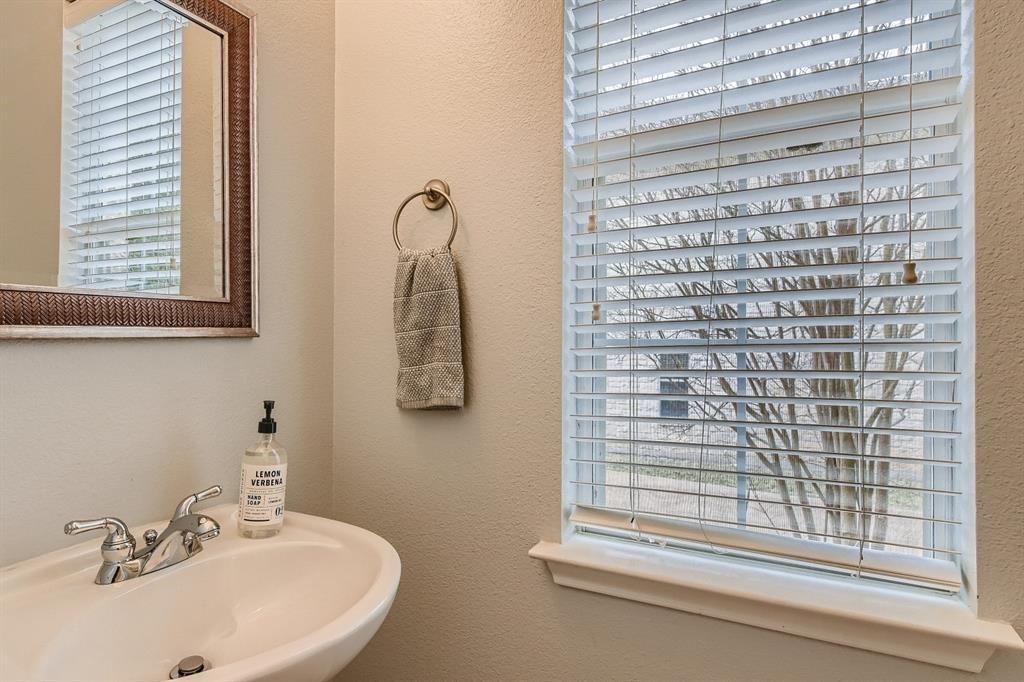6517 Walebridge Ln Property Photo 16