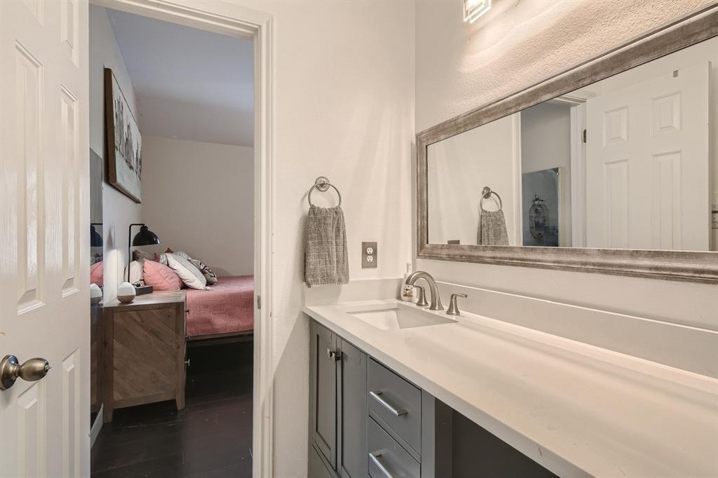 6517 Walebridge Ln Property Photo 26
