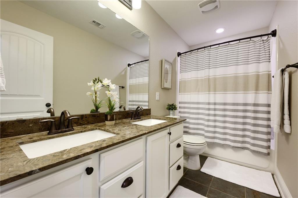 1524 Uhland Dr Property Photo 21