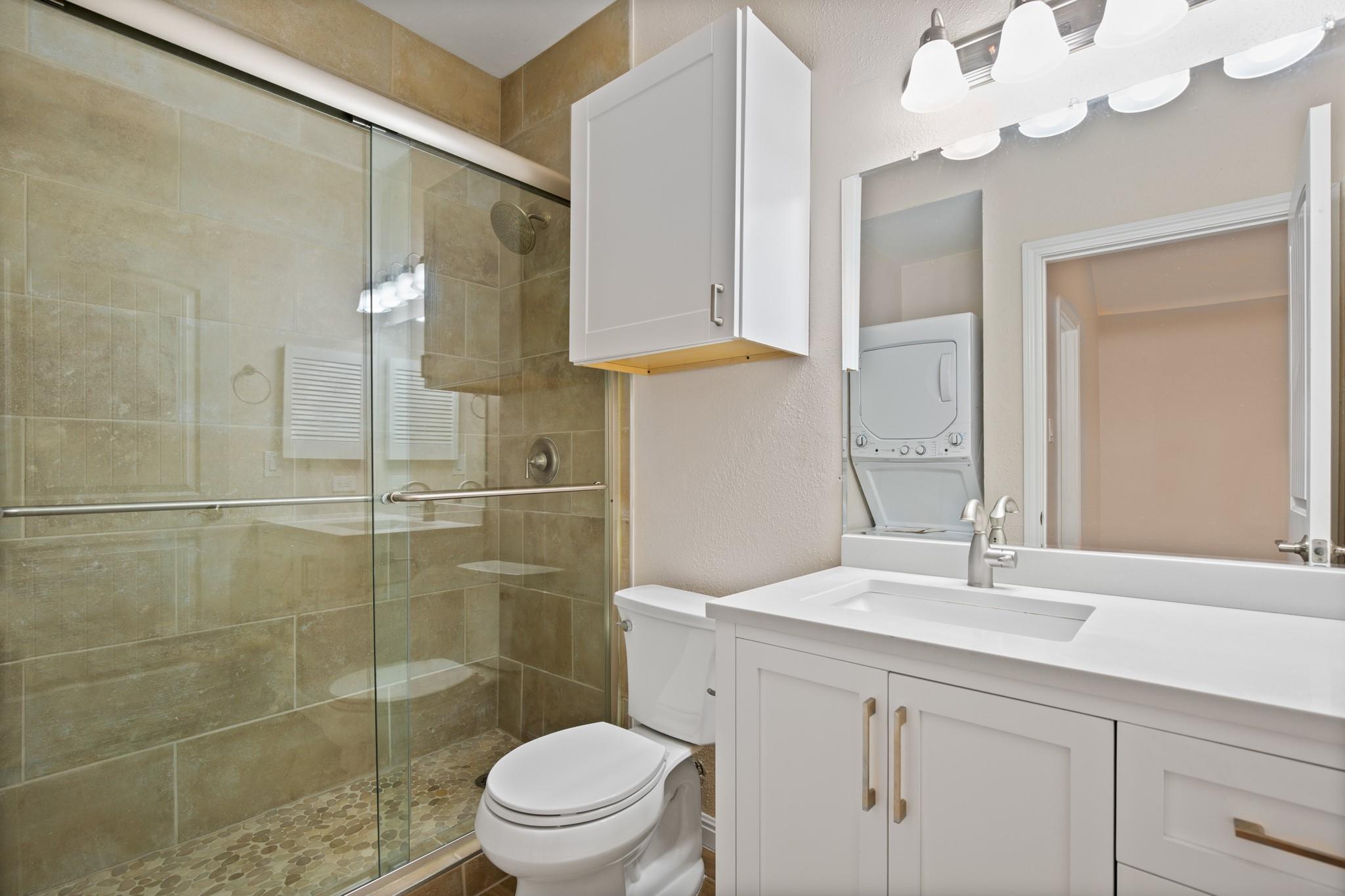 114 E 31st St 112 Property Photo 11