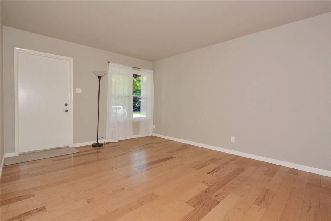 1408 Broadmoor Dr Property Photo 3