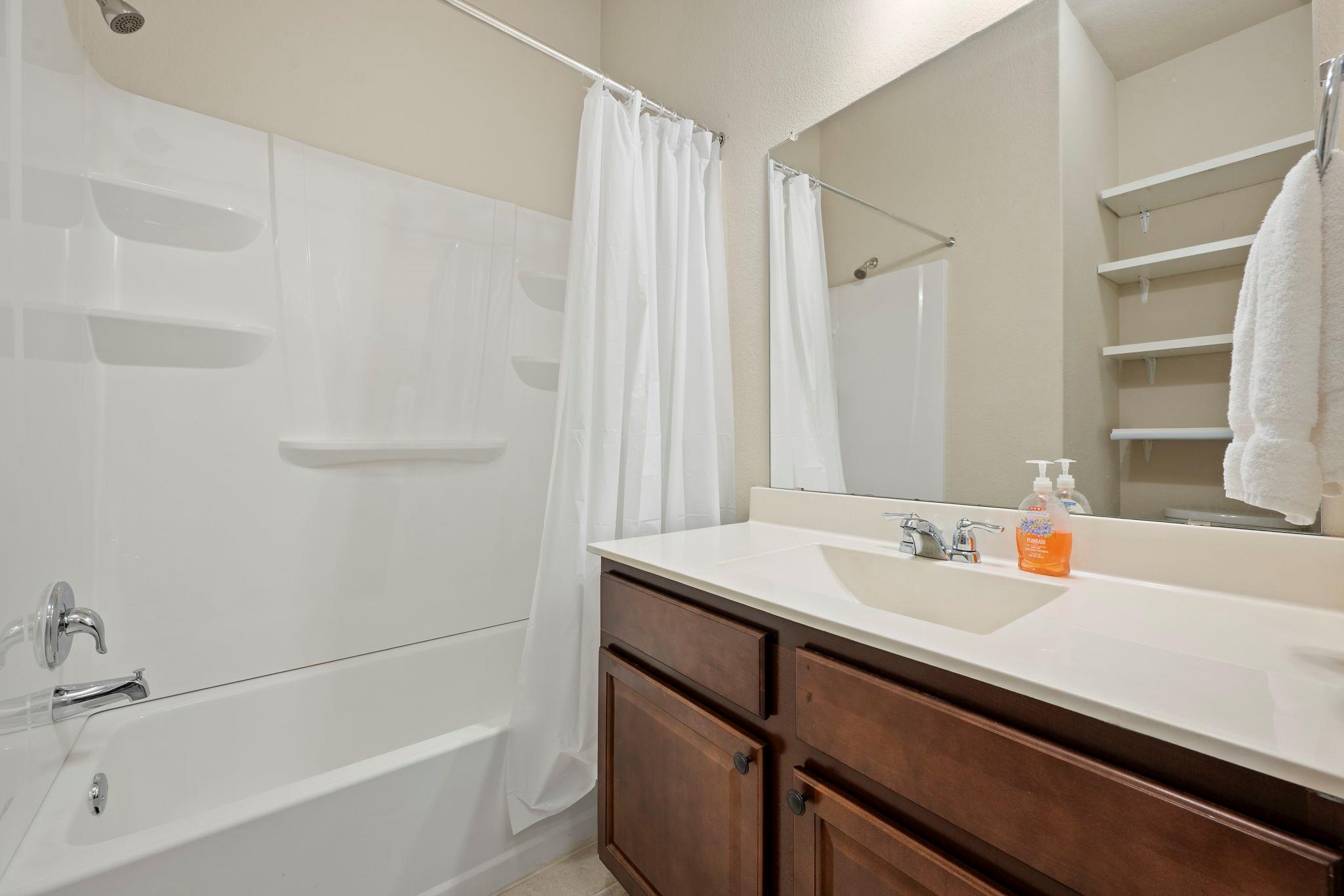 4323 Stromquist St Property Photo 7