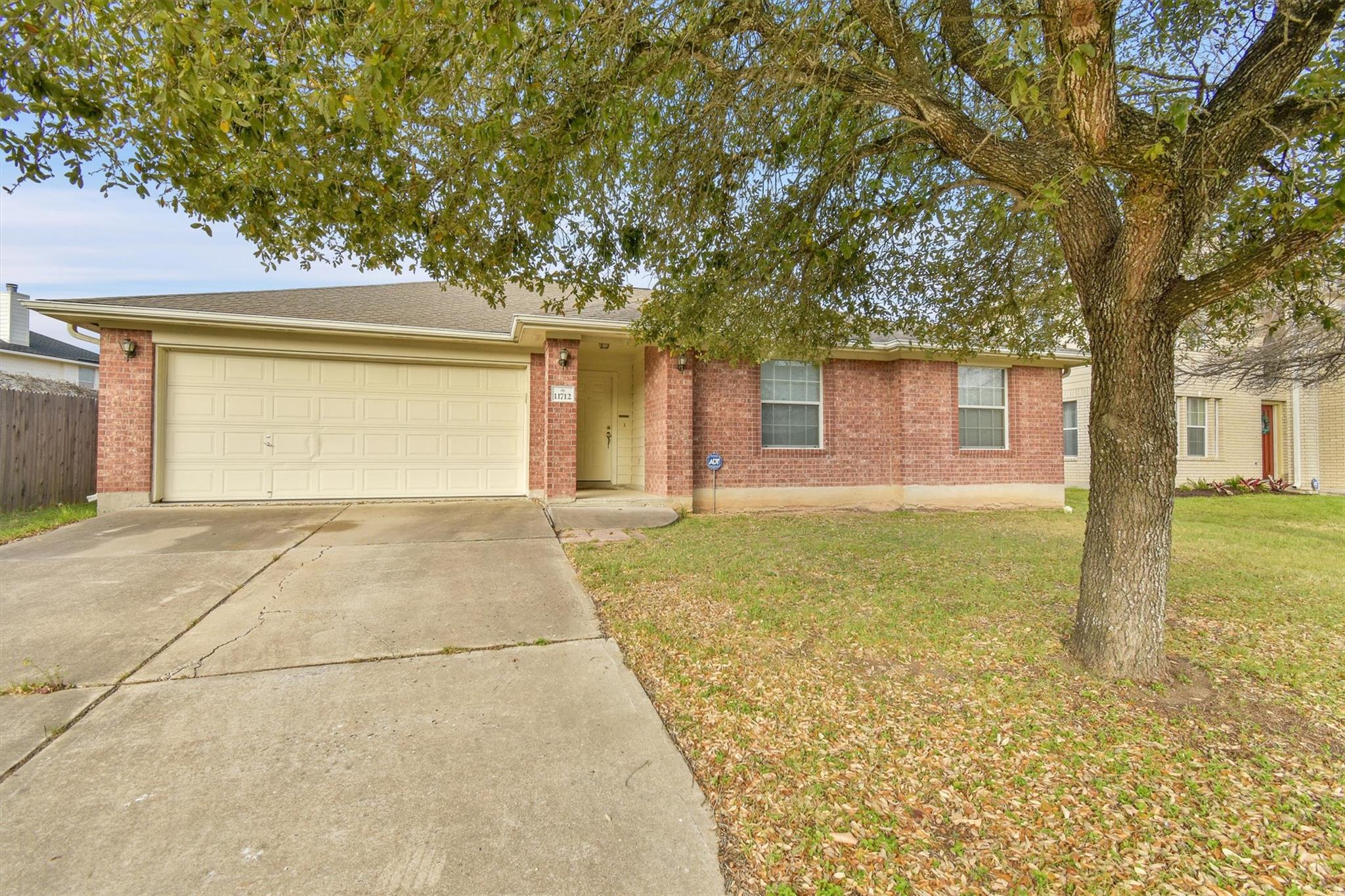 11712 Dunfries Ln Property Photo
