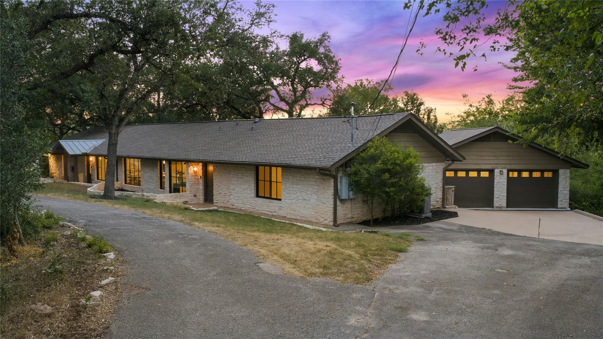 816 Terrace Mountain Dr Property Photo 4