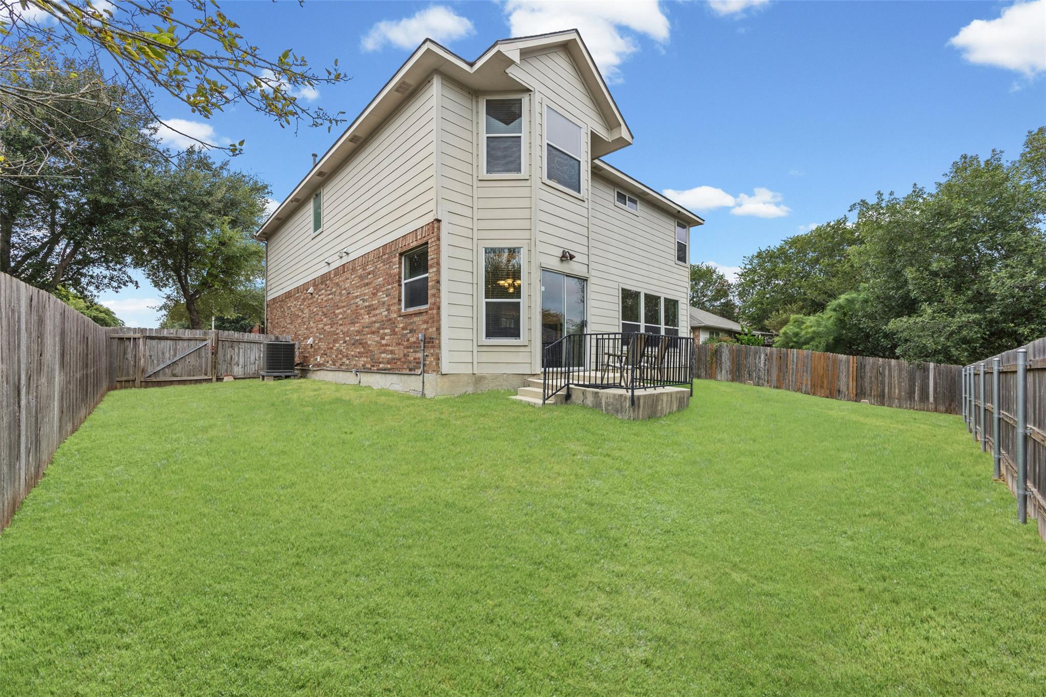145 Paddington Dr Property Photo 35