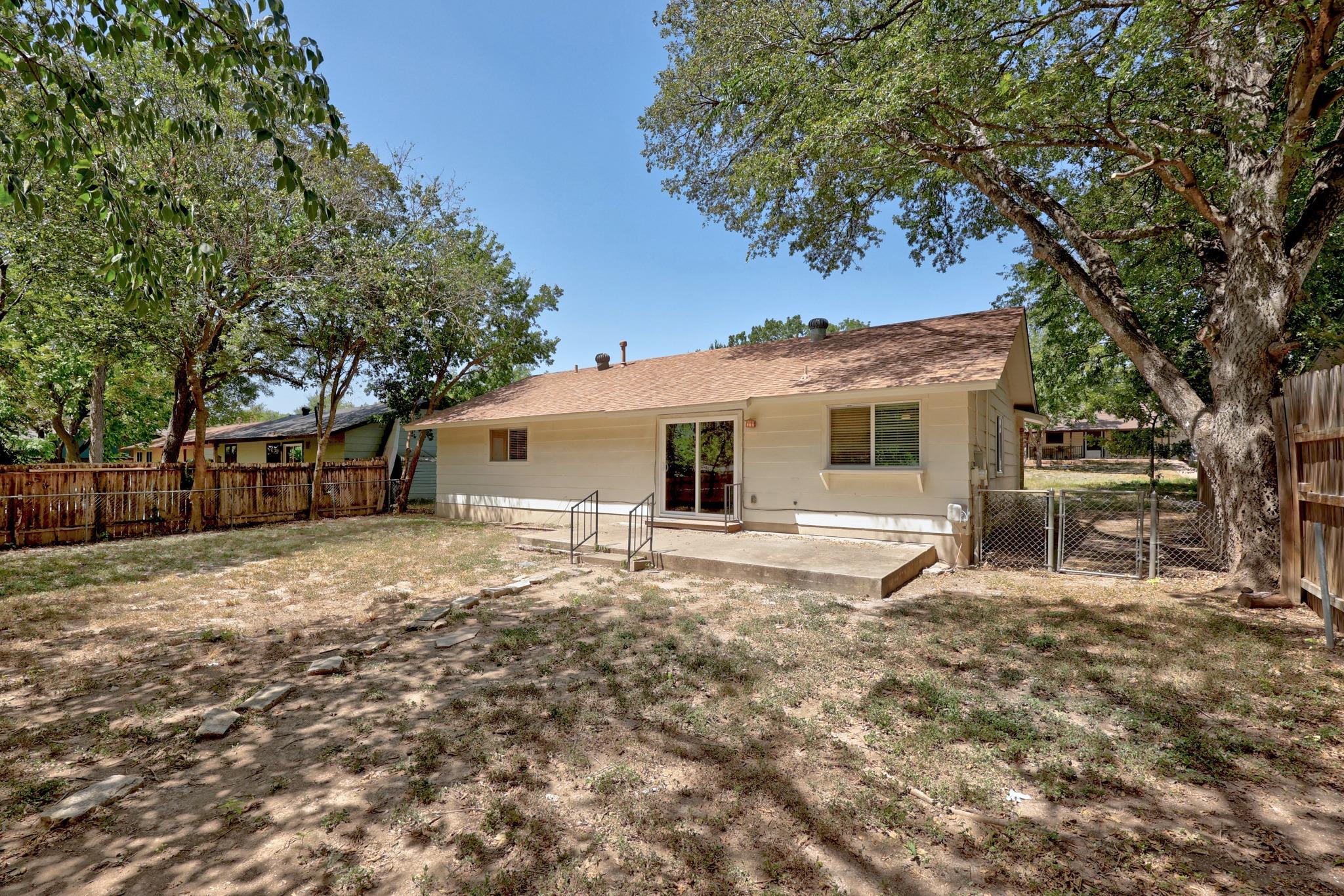 6109 Glen Meadow Dr Property Photo 21