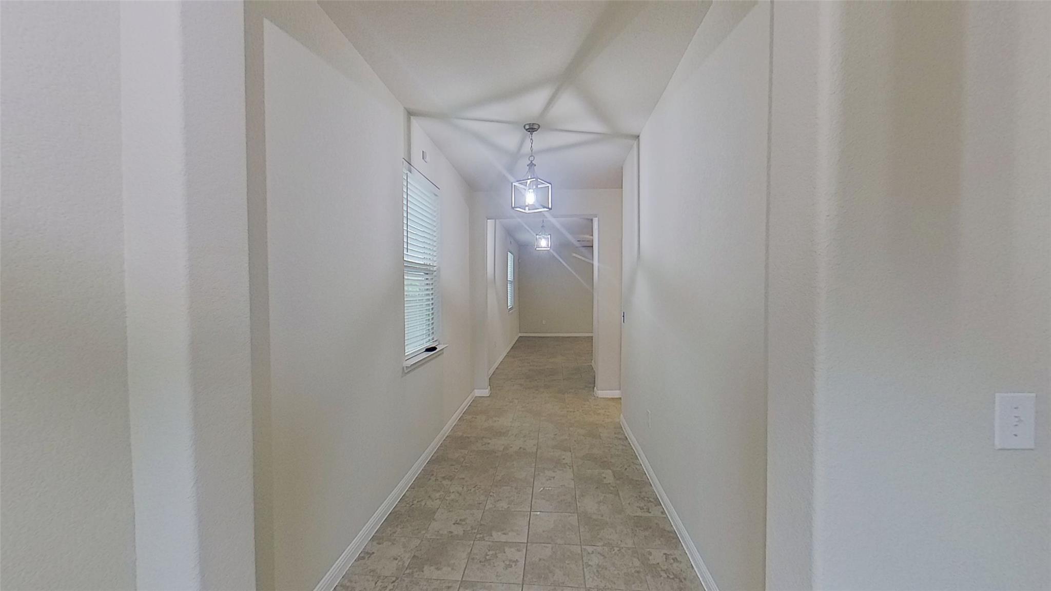 176 Mayney Ln Property Photo 3