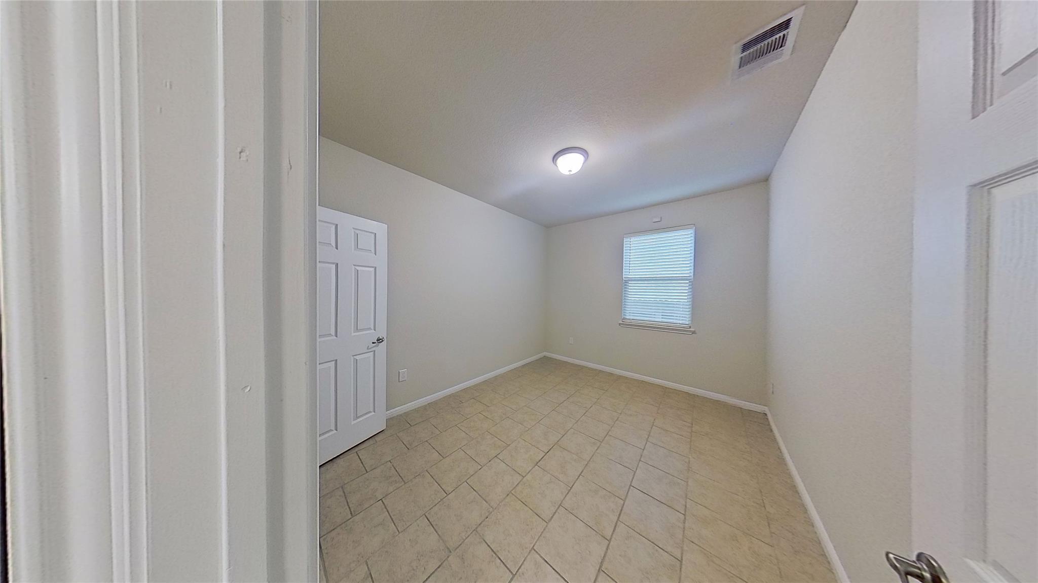 176 Mayney Ln Property Photo 9