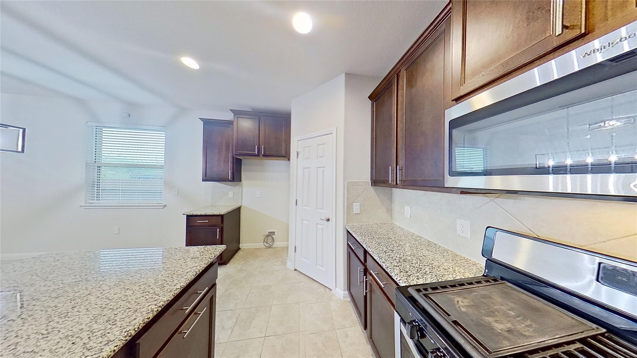 176 Mayney Ln Property Photo 18