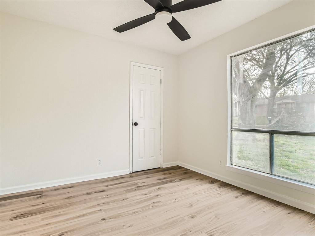 6009 Glen Meadow Dr Property Photo 8
