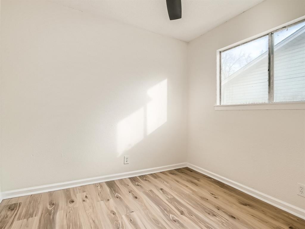 6009 Glen Meadow Dr Property Photo 9