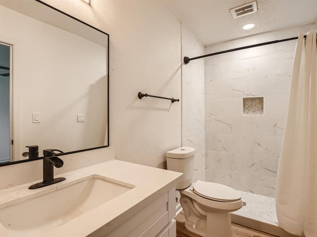 6009 Glen Meadow Dr Property Photo 10