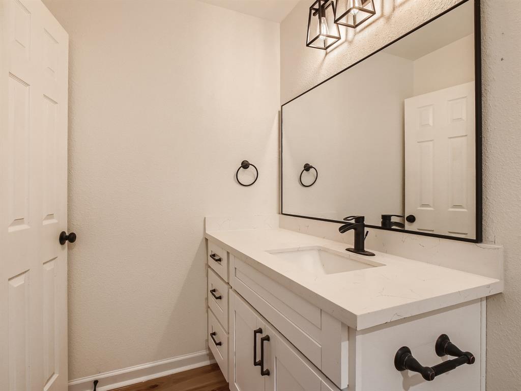 6009 Glen Meadow Dr Property Photo 11