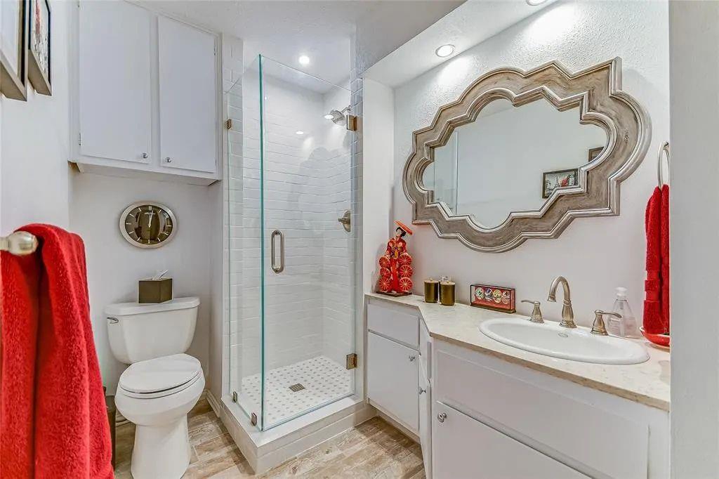 6600 Valleyside Rd #b8 Property Photo 14