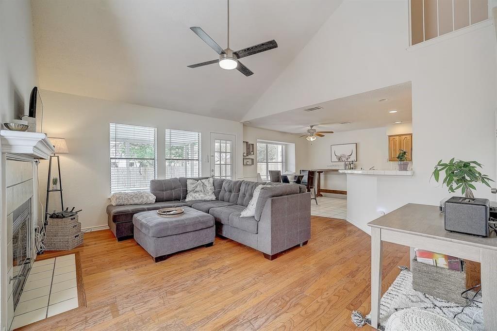 2634 Piping Rock Trl Property Photo 2