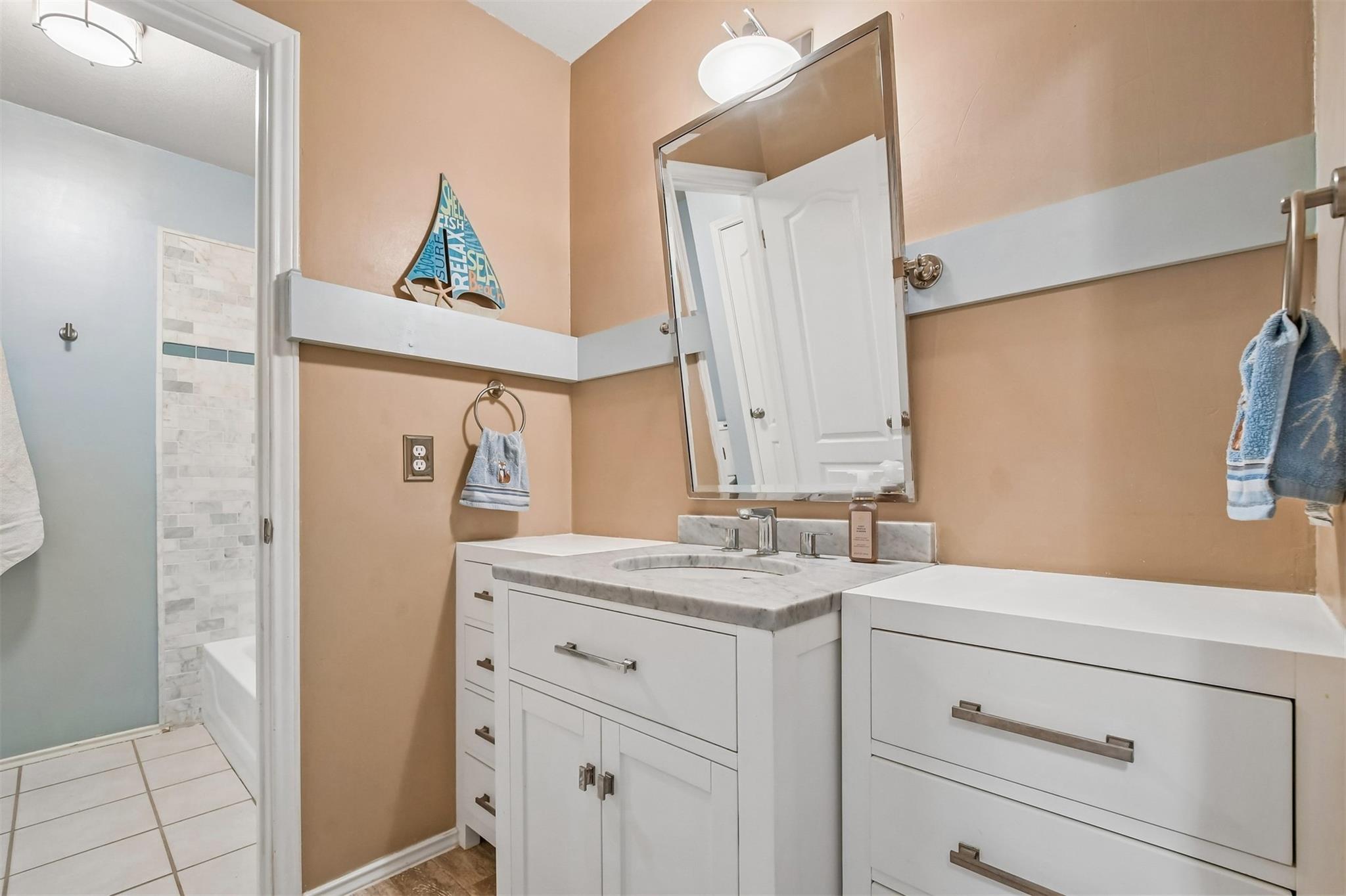 13353 Amasia Dr Property Photo 26