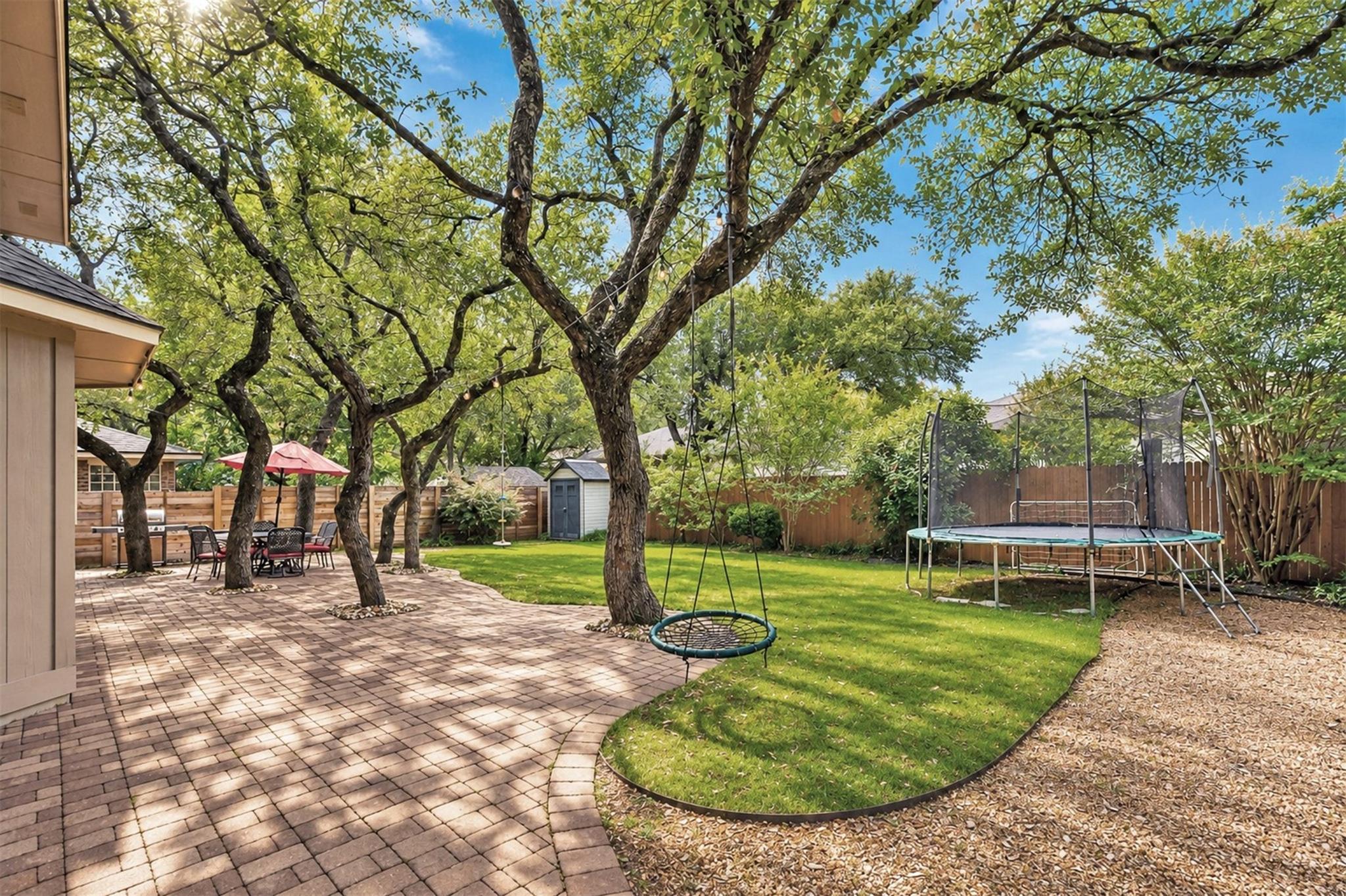 13353 Amasia Dr Property Photo 32