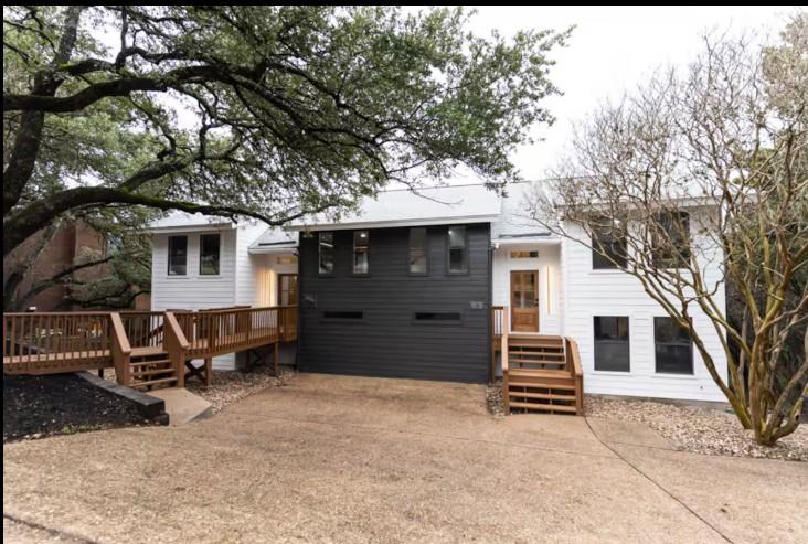 2106 Homedale Dr Property Photo 1