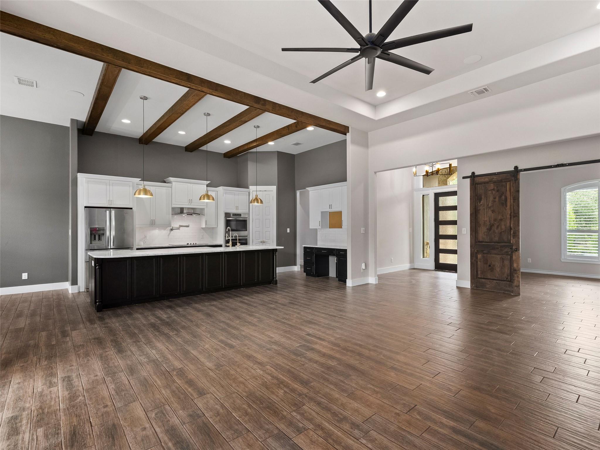654 Copper Trce Property Photo 9