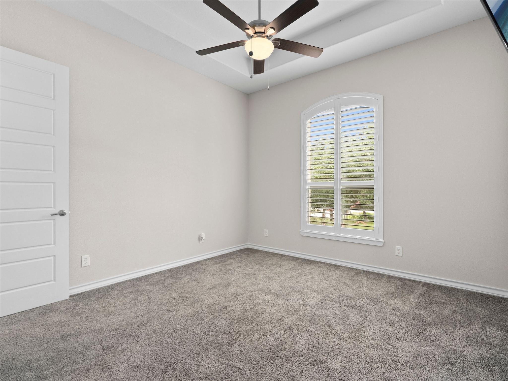 654 Copper Trce Property Photo 21