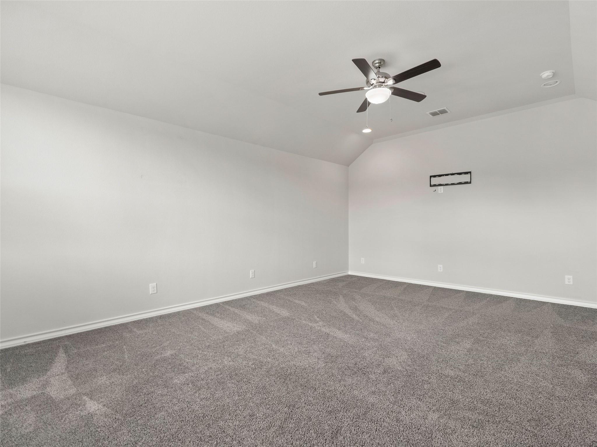 654 Copper Trce Property Photo 27