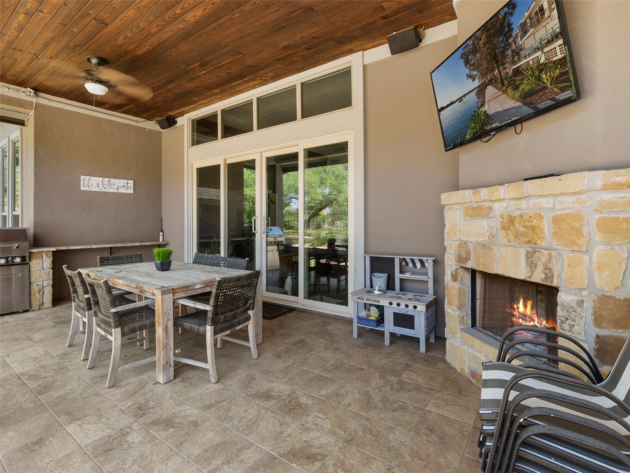 654 Copper Trce Property Photo 34