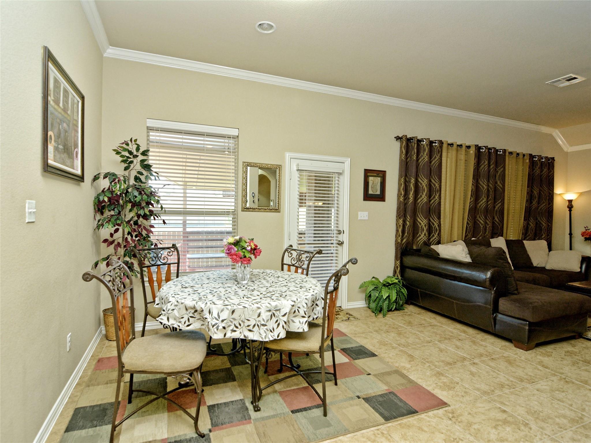 1707 Oakland Dr Property Photo 10