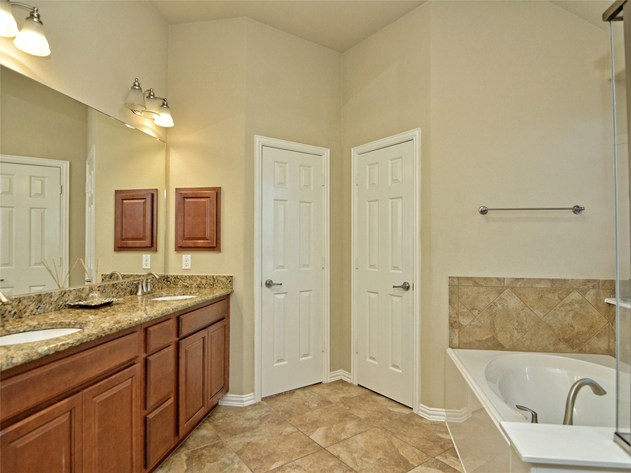 1707 Oakland Dr Property Photo 11