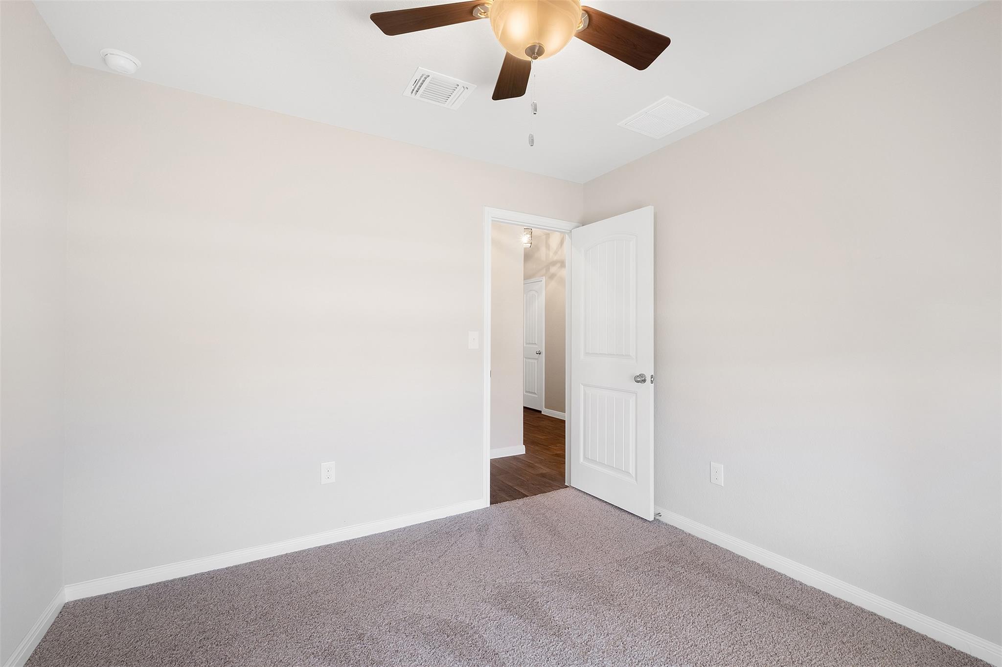 117 Cranbrook Ln Property Photo 6