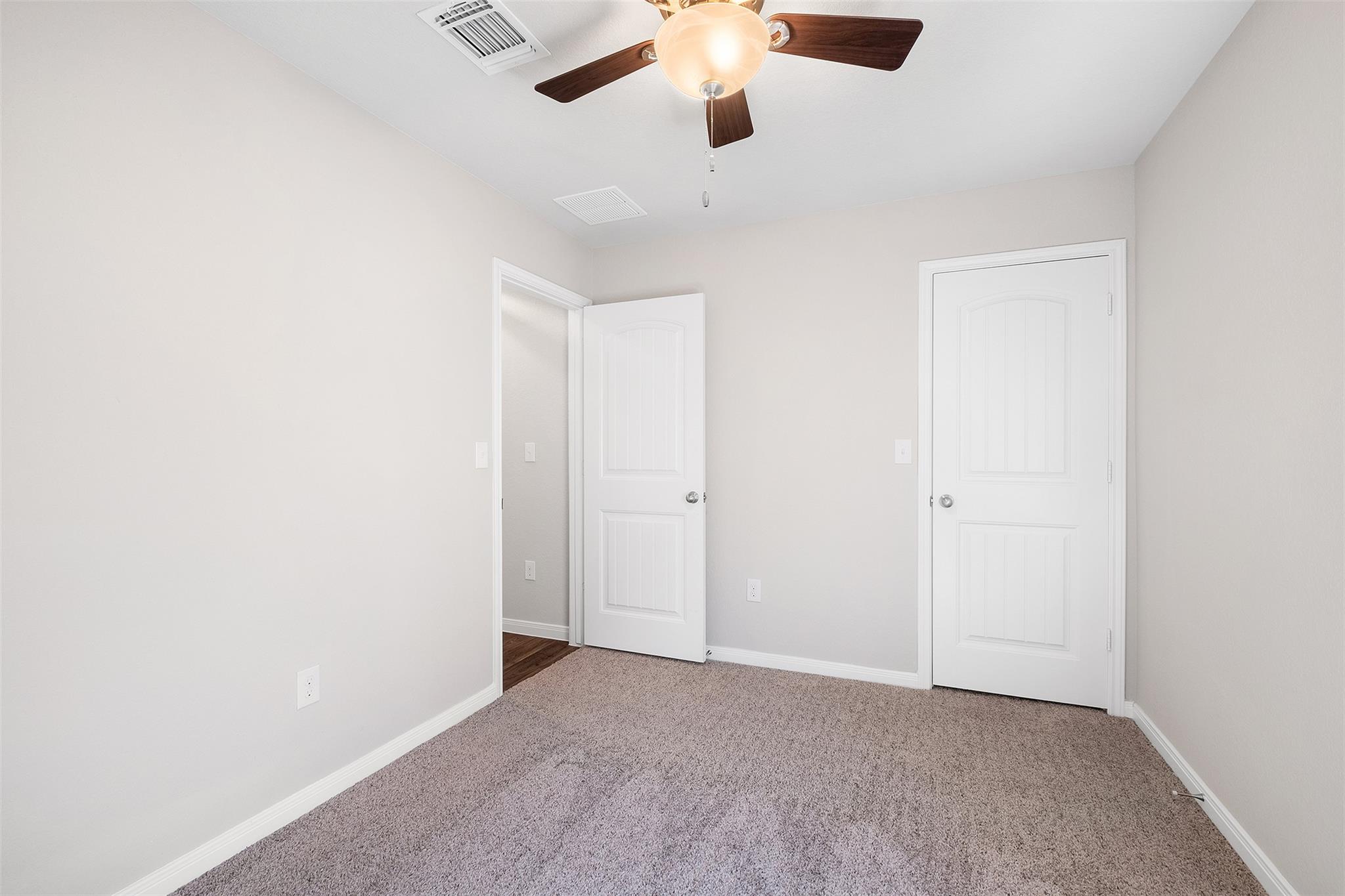 117 Cranbrook Ln Property Photo 9