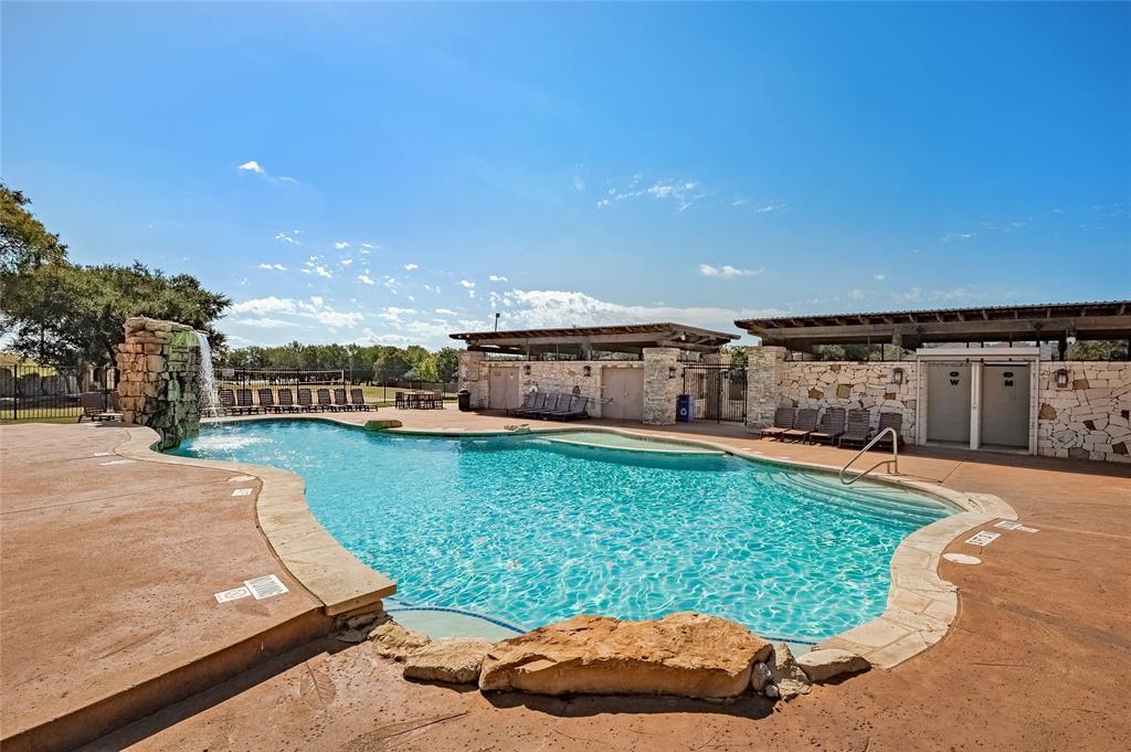 2228 Hilltop Climb Dr Property Photo 8