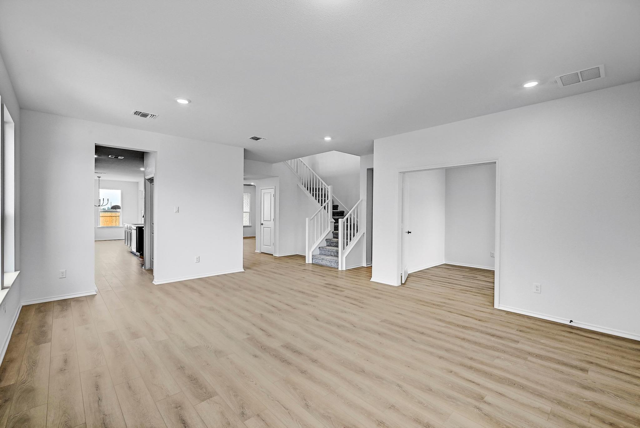 4855 Padula Dr Property Photo 4