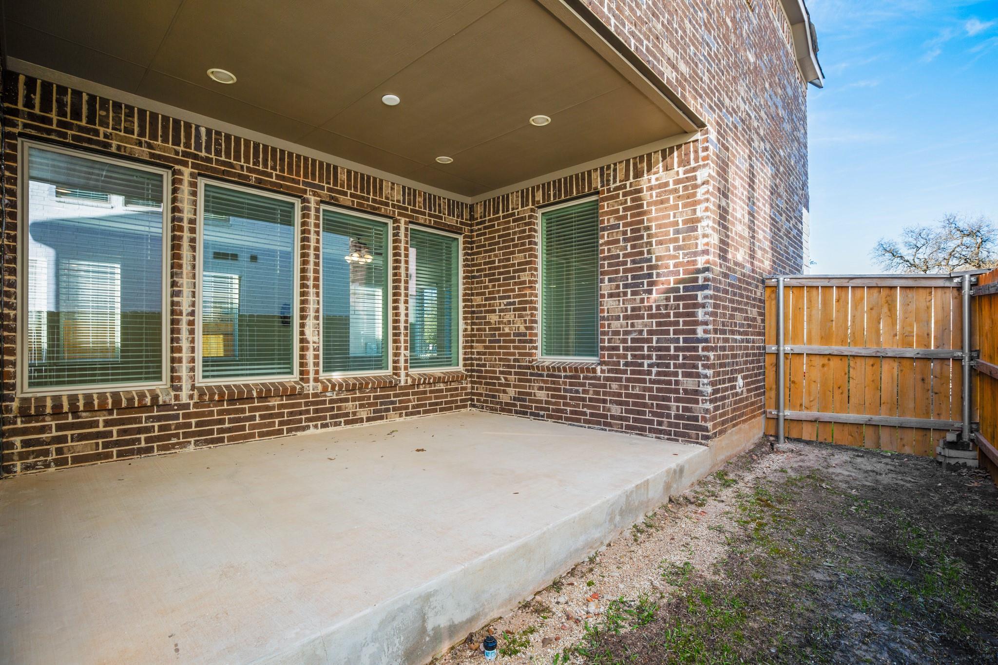 932 Azul Lagoon Dr Property Photo 25