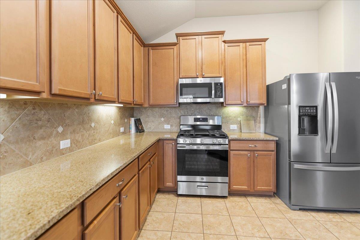 236 Fletcher Bnd Property Photo 16